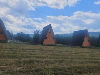 La Casute-varful Dealului