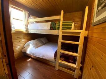 The Primrose Cabin With Mountain Views