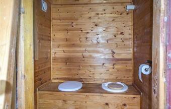 Beautiful Home In Sv�ngsta With 2 Bedrooms