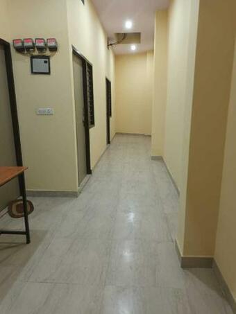 Hotel Pop 91043 Unique Restaurant