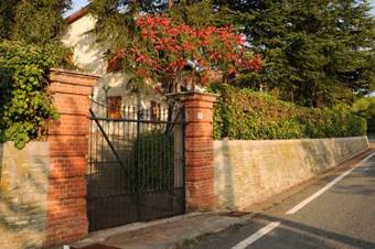 Bed & Breakfast B & B Luna Di Langa