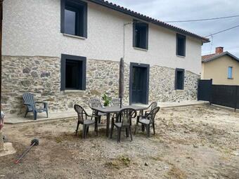 Maison R�nov�e Moderne � La Campagne 7/9 Personnes