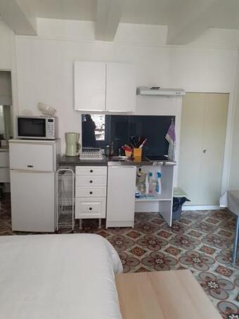 Hostal Studio Dans Maison De Village