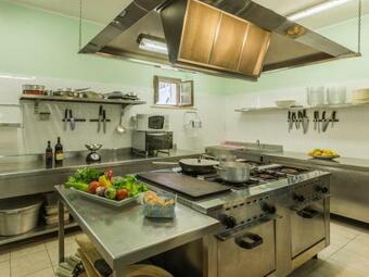 Cheerful Holiday Home In Serravalle Di Chienti With Garden