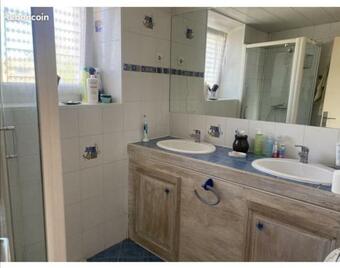 La Fermette Aux Volets Bleus