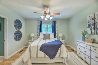 New! Pickwick Lake Home With Screened-in Porch, Dock