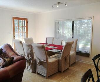 South Cumberland Bluff House / Million-dollar View