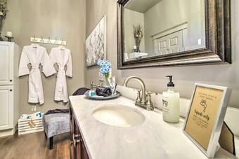 Chappell Hill Casita With Great Outdoor Space!