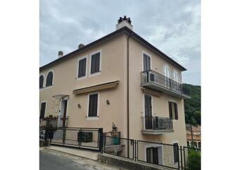Dueterre Guest House - Fornole Tr