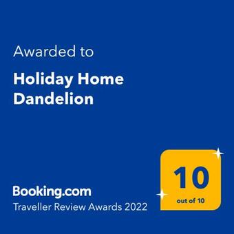 Holiday Home Dandelion