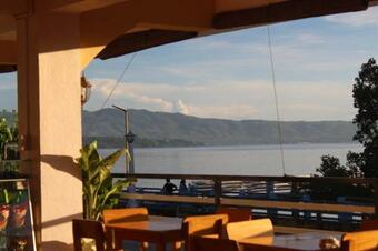 Hotel Dumalaay Coastline Resort