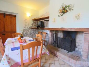 Entire Farmhouse With Independent Apartments And Swimming Pool