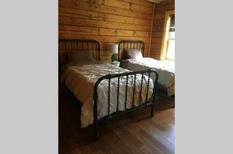 Spacious Luxurious Log Cabin Near Cooperstown Ny