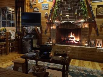 Wooden House With Private Pool