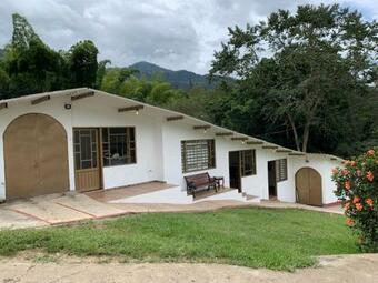 Hostal Caba�a Campestre Miraluna