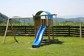 Hostal Pensiunea Rosia