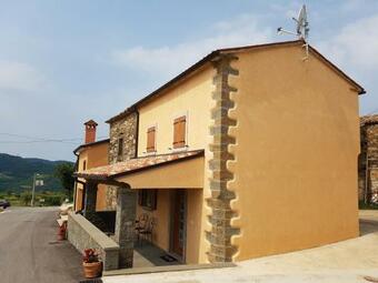 Apartamentos Truffle House Karlic