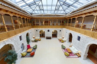 Azz Pe�afiel Las Claras Hotel & Spa