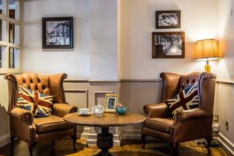 Bridge Hotel