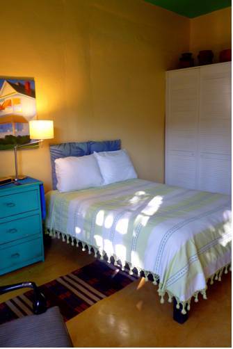 Hostal Casa De La Luz - Guesthouse