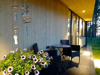 Sea View Studio Apartments By The Beach