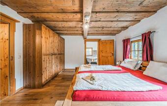 Nice Home In Bad Goisern With Sauna, Wifi And 3 Bedrooms