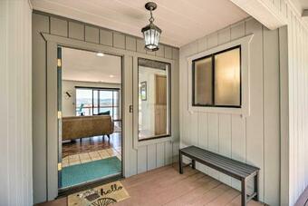 Idyllic Kelseyville Home With 2 Decks And Views!