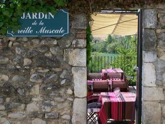 Hotel La Treille Muscate