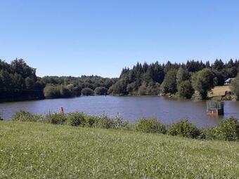 Chalet Au Bord Dun Lac