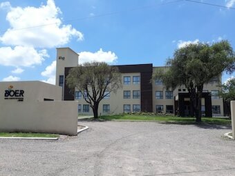 Boer Hotel And Centro De Eventos By Kube