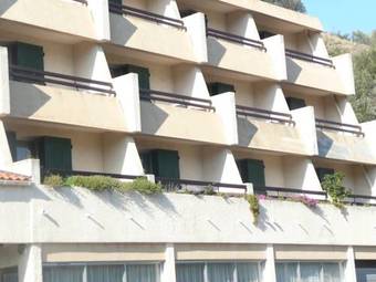 Hostal Residence Villa Bear