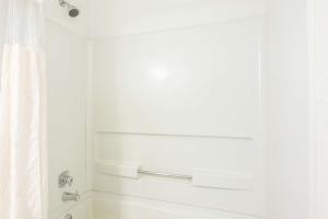 Motel Super 8 Saanichton Victoria Airport