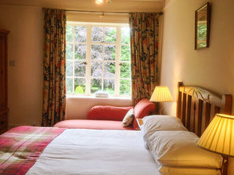 Hostal Trigony House Hotel