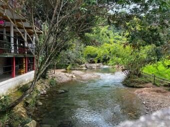 Hotel Estadero Y Hospedaje Las Pavas