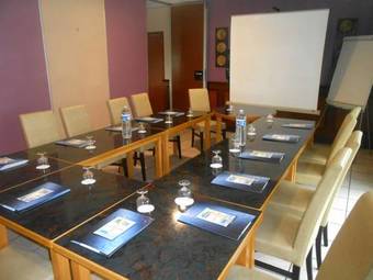 Brit Hotel Relais Du Vern