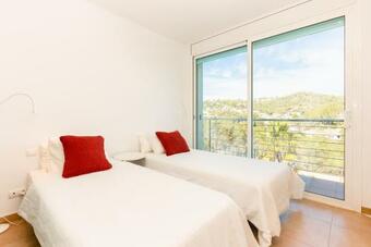 Villa Senia, Close To Sitges With Private Pool