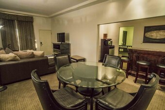 Barrokas Hotel & Suites