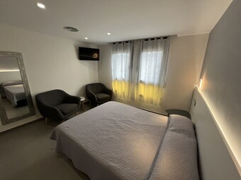 Pension Hostal Tarr�s