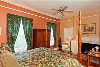 Bed & Breakfast The Lily Inn - Burlington