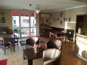 Hotel Le Chapeau Rouge