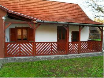 Jakuzzis,szaun�s,kerkavend�gh�z-?rs�g-csesztreg-kerkaujfalu