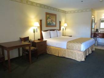 Hotel Country Inn Ontario