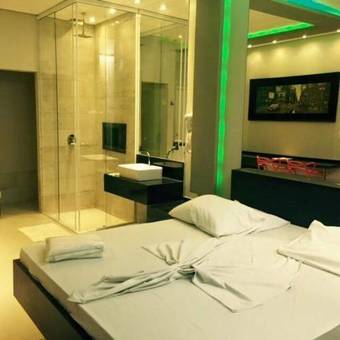 Hotel Dinys Motel (adults Only)