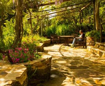 Bed & Breakfast Paradise In Portugal