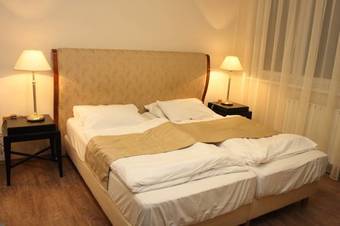 Sebesty�n Motel-apartmanh�z