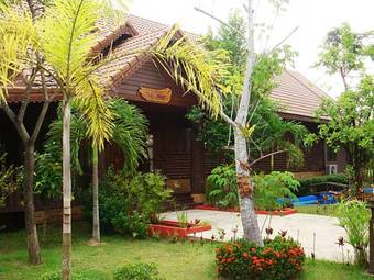 Lodge Indie House @ Maerim