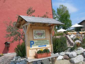 Agroturismo Agriturismo Casa Rossa Ai Colli