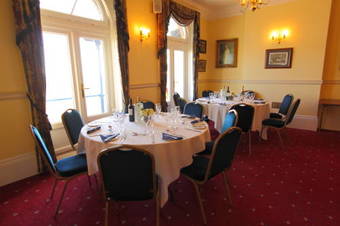 Bed & Breakfast Royal Temple Yacht Club