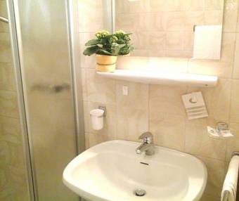 Hostal Hotel Pension Weingut