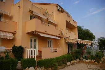 Hostal Dobrila Guesthouse